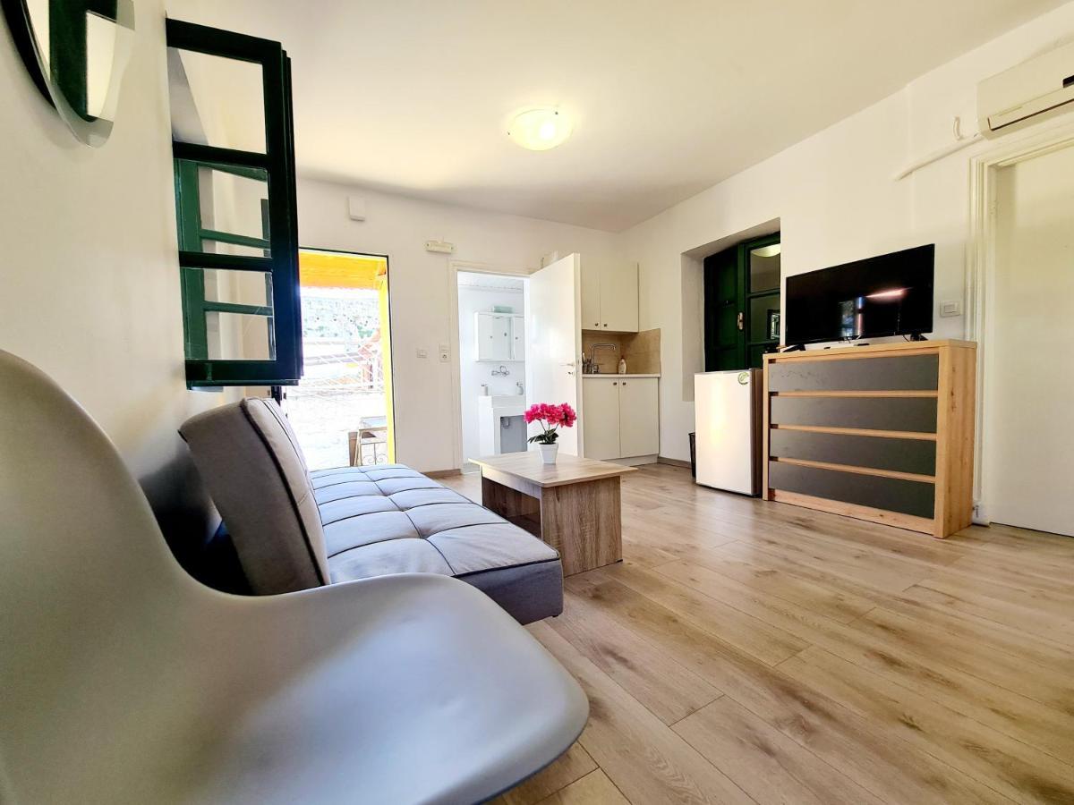 Piccolo Modern Suites Old Town Rhodes City Exterior foto