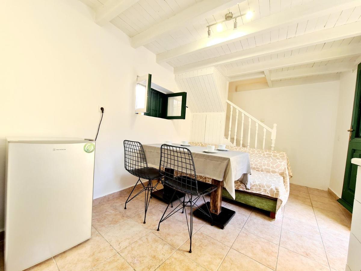 Piccolo Modern Suites Old Town Rhodes City Exterior foto